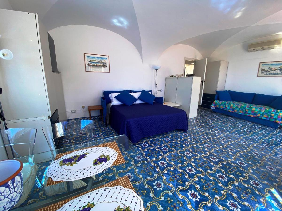 Regina Di Capri - Suite Vista Faraglioni Экстерьер фото