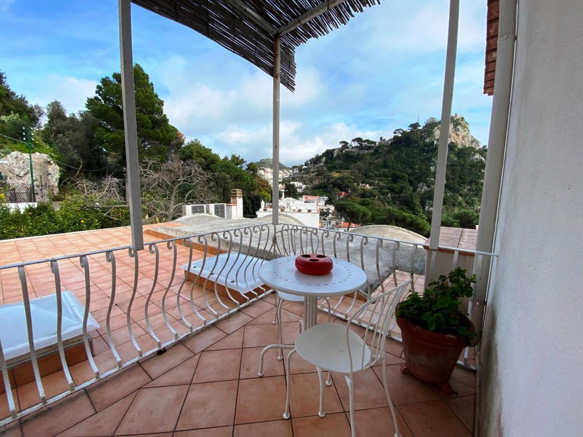 Regina Di Capri - Suite Vista Faraglioni Экстерьер фото