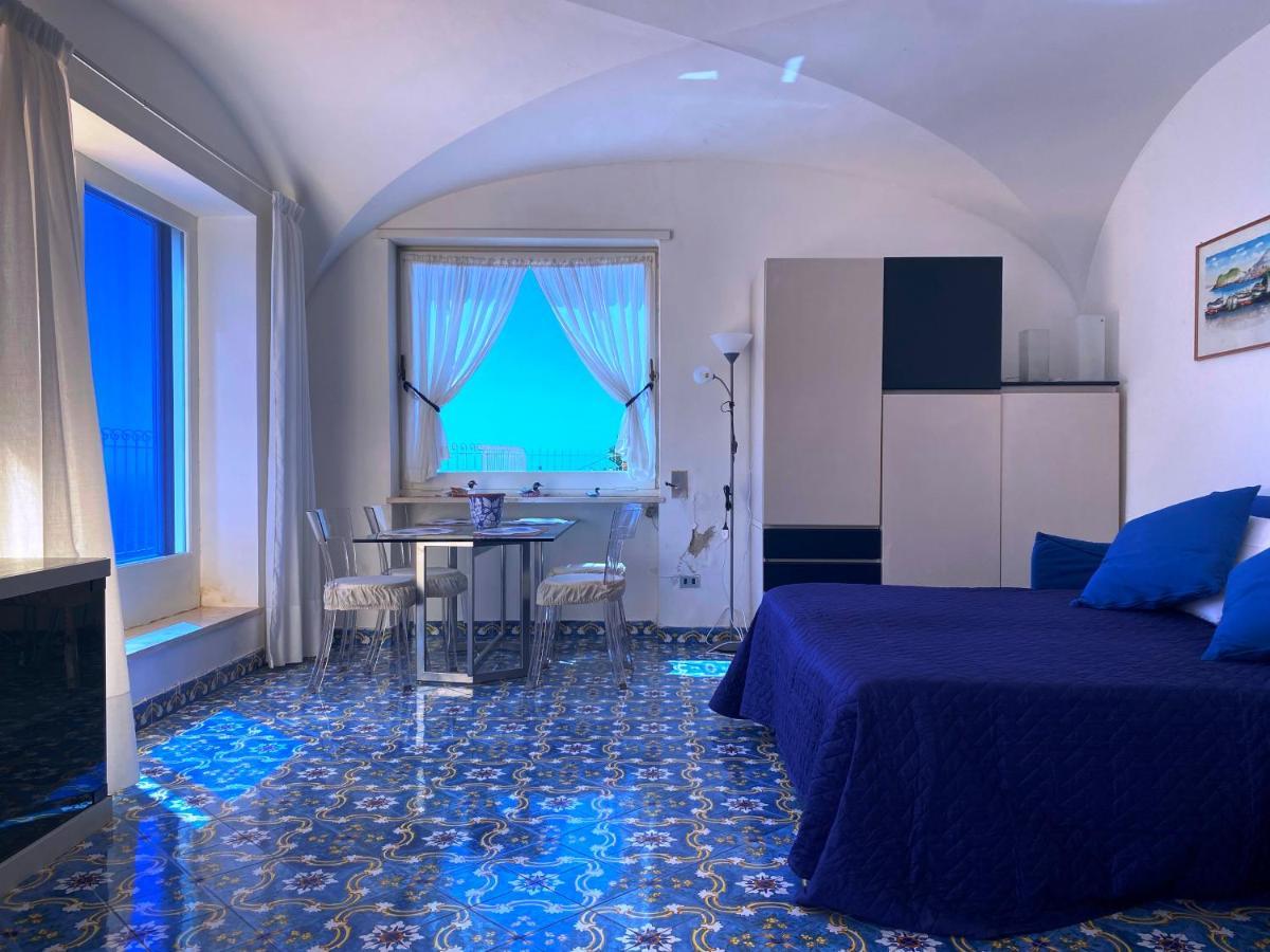 Regina Di Capri - Suite Vista Faraglioni Экстерьер фото